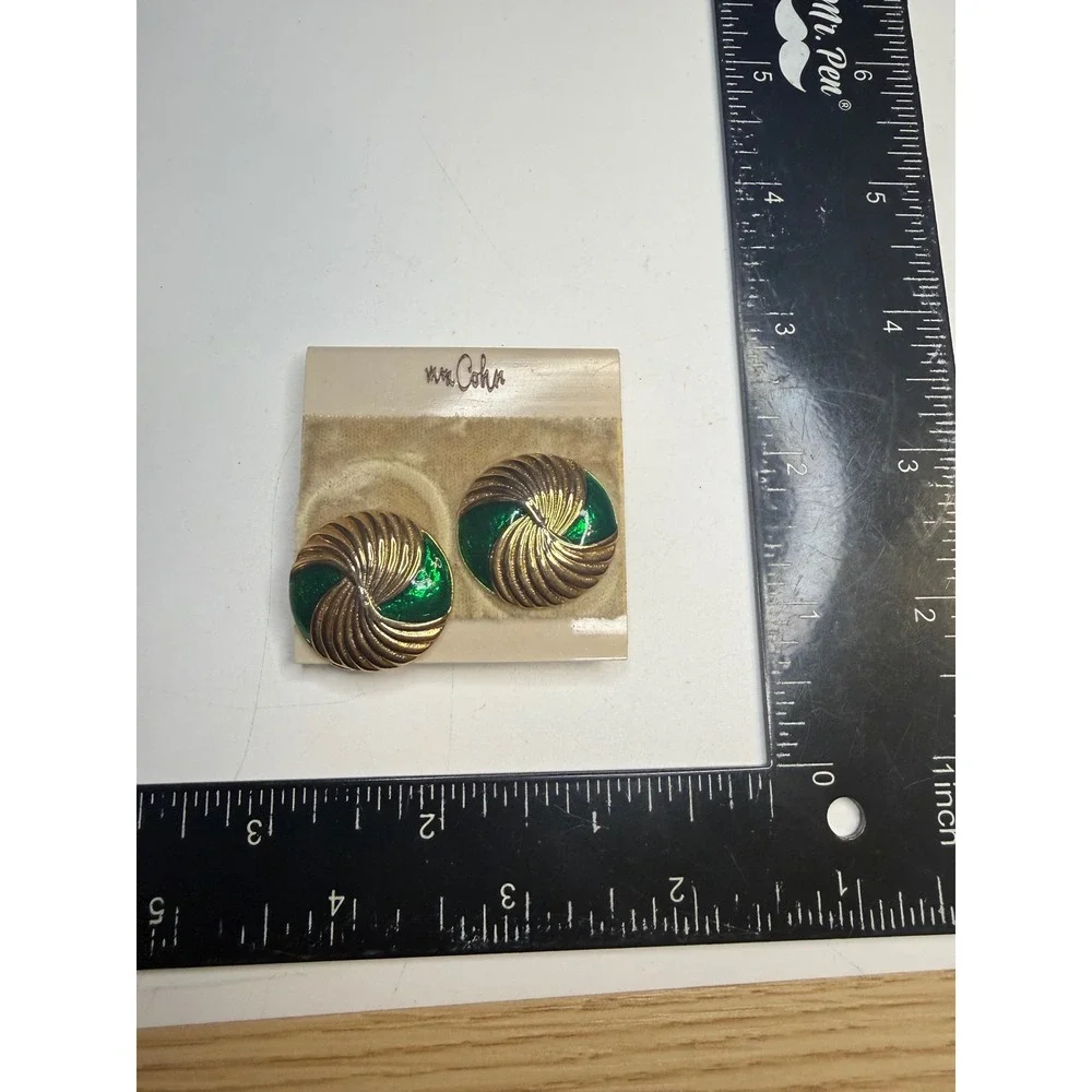 Mimi Cohn Vintage Gold Tone Emerald Green Enamel Swirl Clip On Earrings